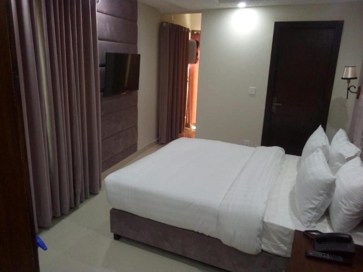 Shelton Suites Bhurban Dış mekan fotoğraf